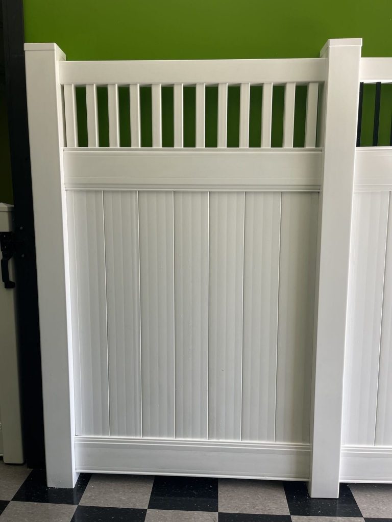 white-vinyl-pvc-fence