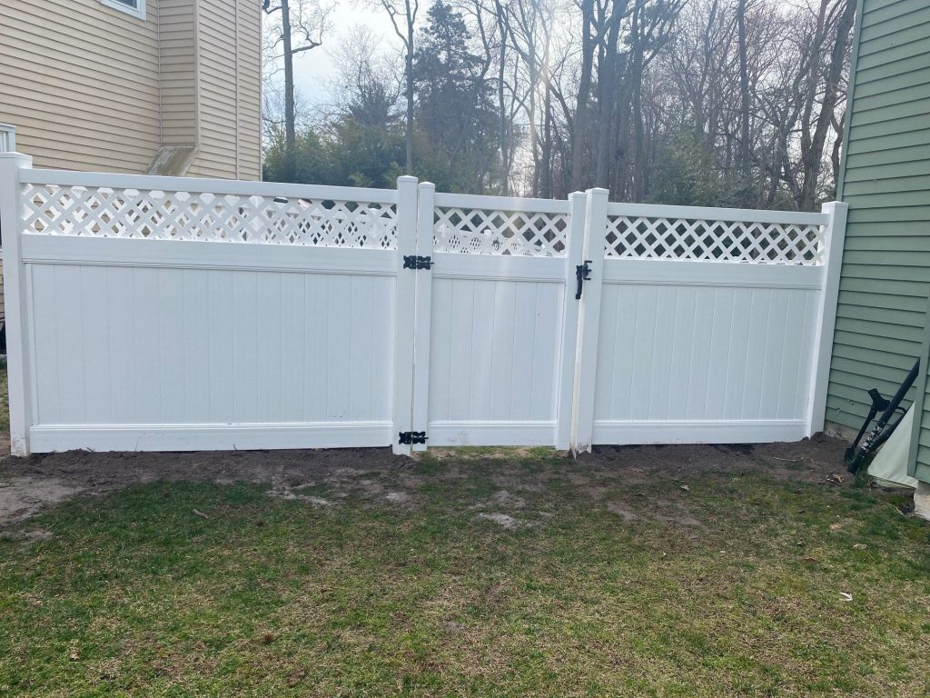 white-vinyl-pvc-fence